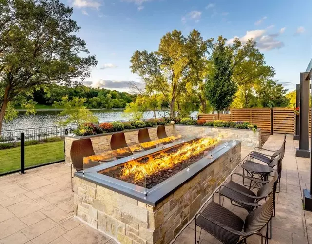 Courtyard by Marriott Appleton Riverfront