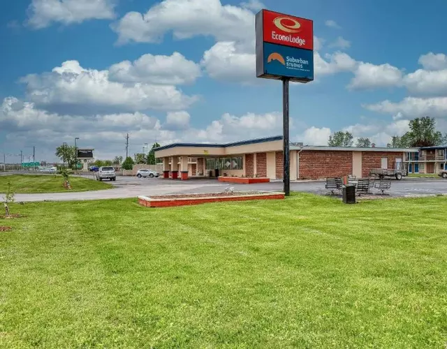 Suburban Studios Neenah-Appleton