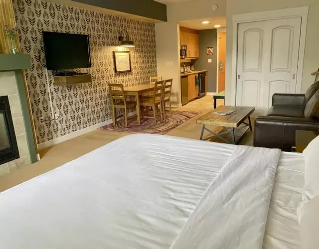 Fraser Crossing Top floor 3603