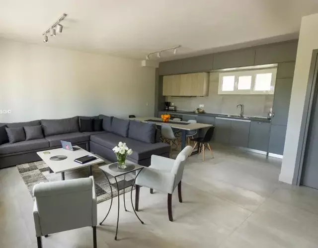 Amera - Troumpas Family Apartments