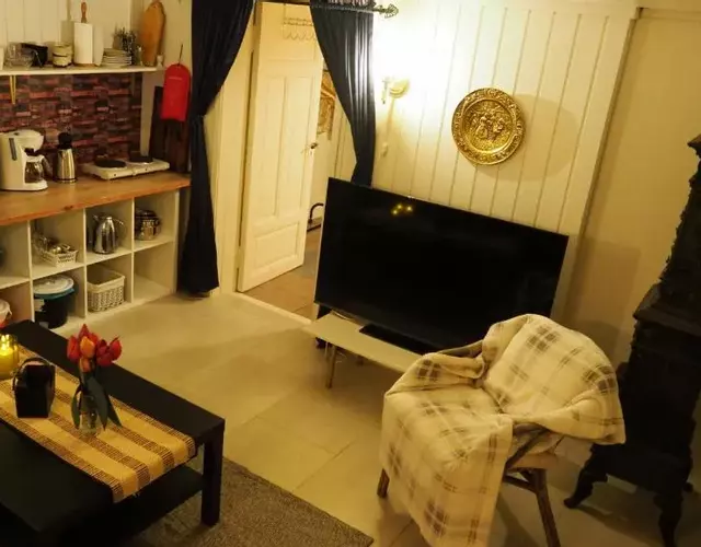 Riverside Bliss - Cozy 1-Bedroom Apartment with Parking & WiFi near Tvedestrand