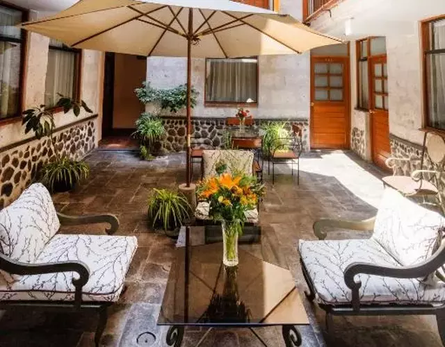 El Portal De San Lázaro