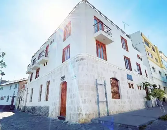 Hotel Fundador by Robles