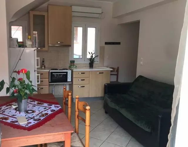 Argostoli port studio