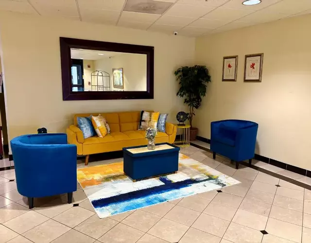Days Inn & Suites by Wyndham Laurel Near Fort Meade