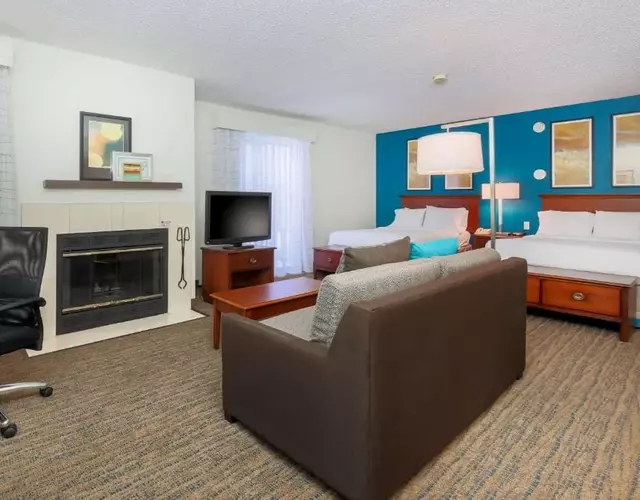 Hawthorn Suites by Wyndham Tinton Falls