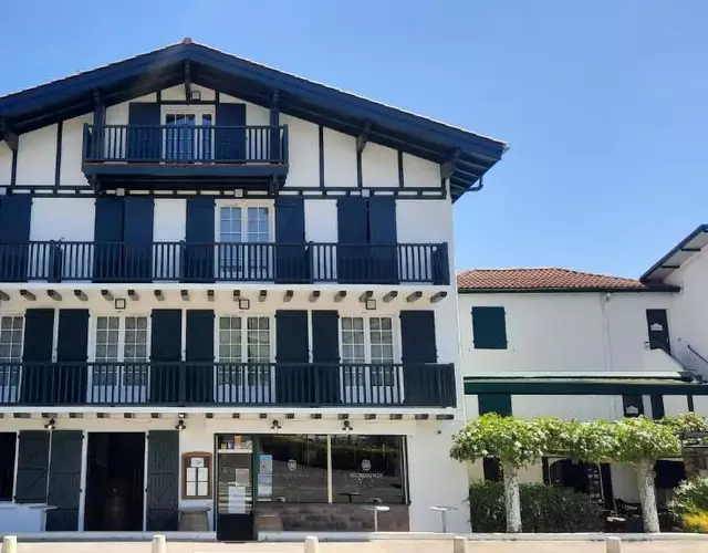 Hotel Trinquet