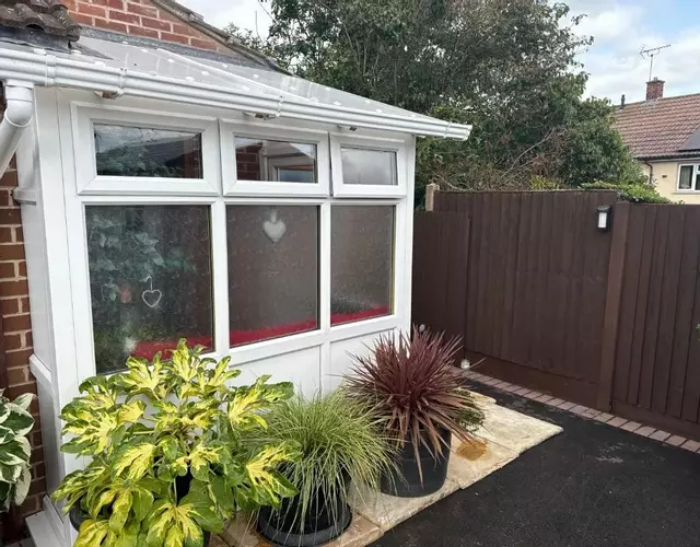 16 BENTLEY ROAD - Uttoxeter, ENTIRE HOLIDAY HOME, COSY ACCOMMODATION