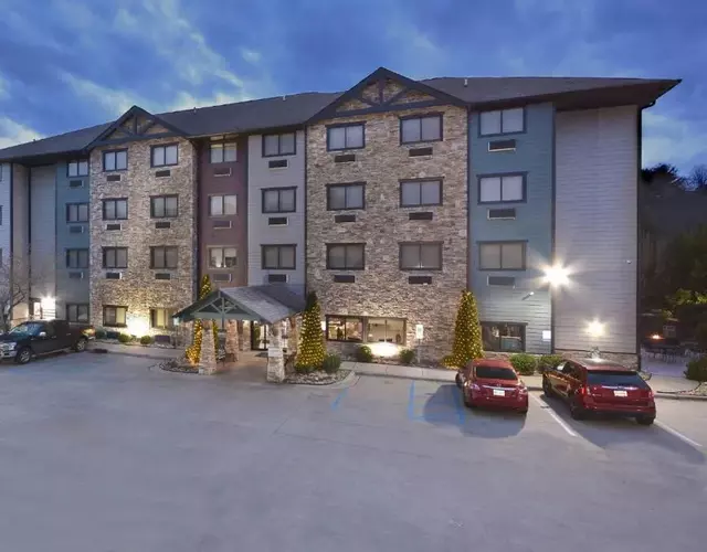 Brookstone Lodge near Biltmore Village, an Ascend Collection Hotel