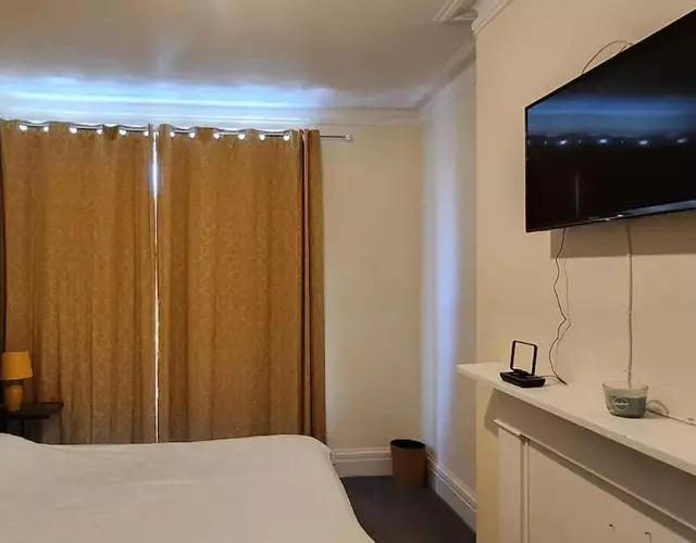 One Bed Comfort Studio Apartment