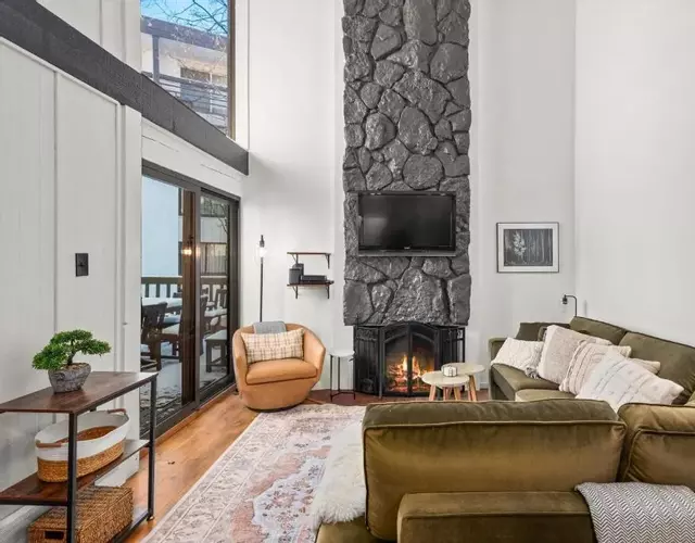 60 Fall Lane Sonnenblick #3 Townhouse