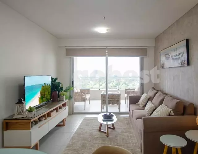 Contemporary Apartment In Boggiani Avenue