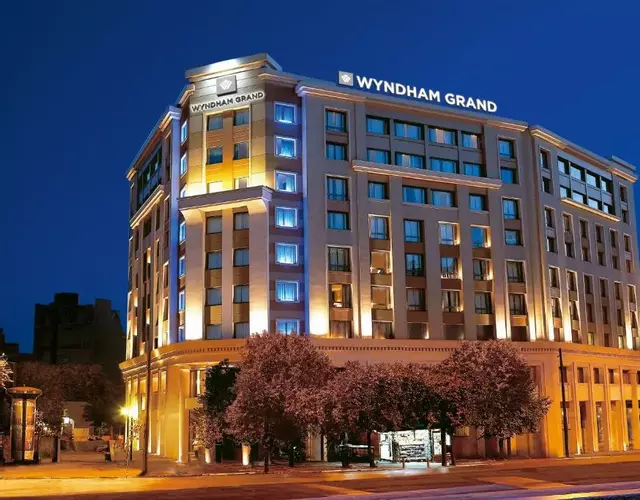 Zeus Wyndham Grand Athens