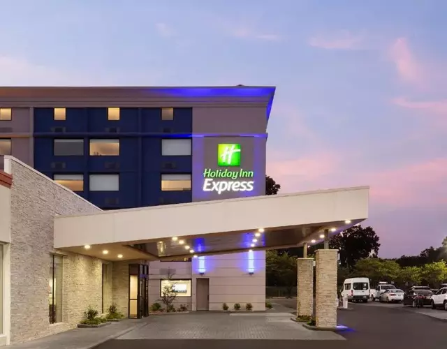 Holiday Inn Express Atlanta Airport - North by IHG