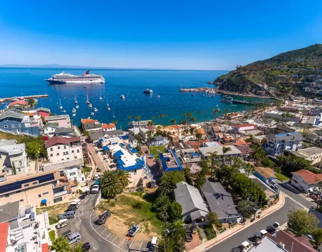 Seaport Village Inn, Avalon