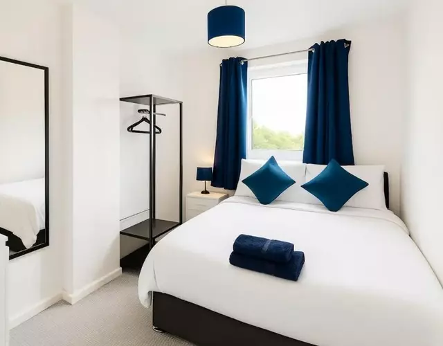 Stoke Mandeville House - Sleep 6-8