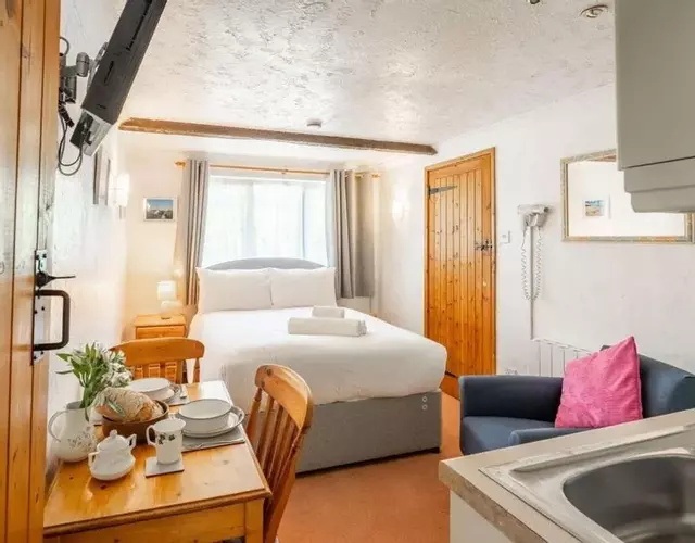 Swift Host - Studio - The Nook - Garden - Parking