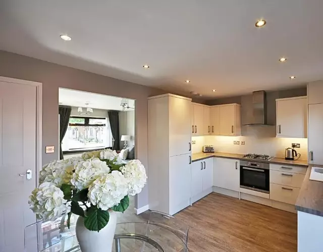 The Huntington - Donnini Apartments