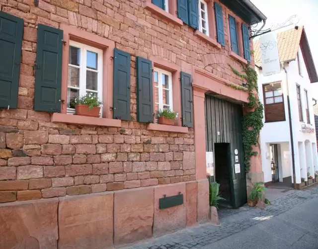 Alter Winzerhof Weisenheim am Berg e.K.
