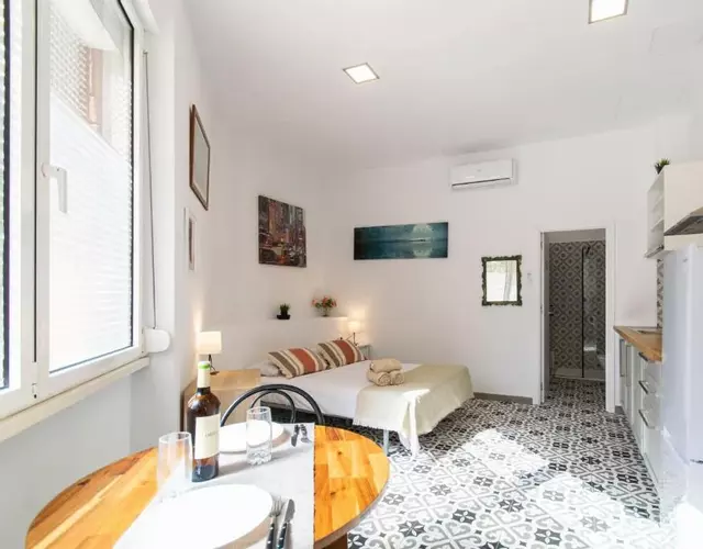 INT Studio totalmente equipado, 15' de BCN centro 8' playa