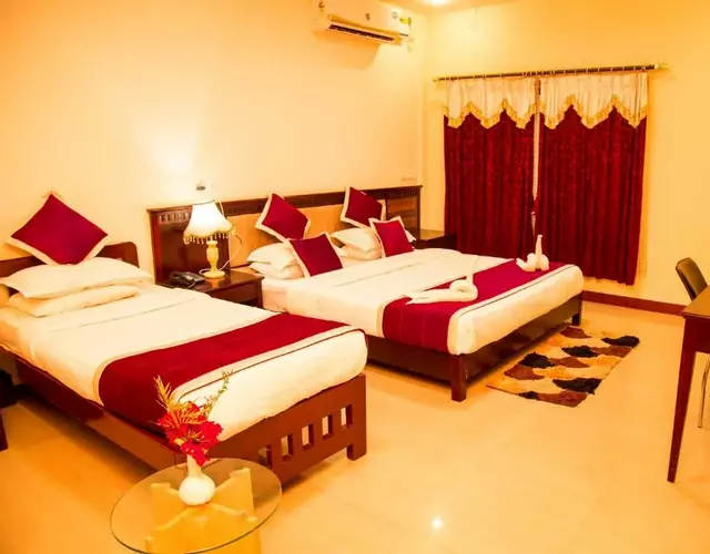 KSTDC Hotel Mayura Chalukya, Badami