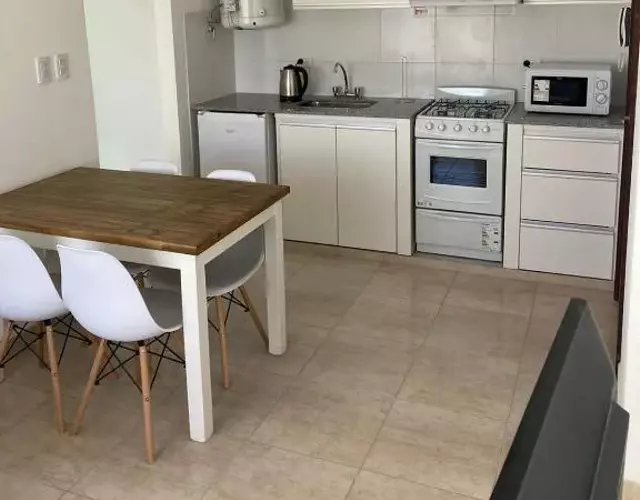 Sixto con cochera a dos cuadras del hospital DR Raul Matera y a 5 cuadras del HAM