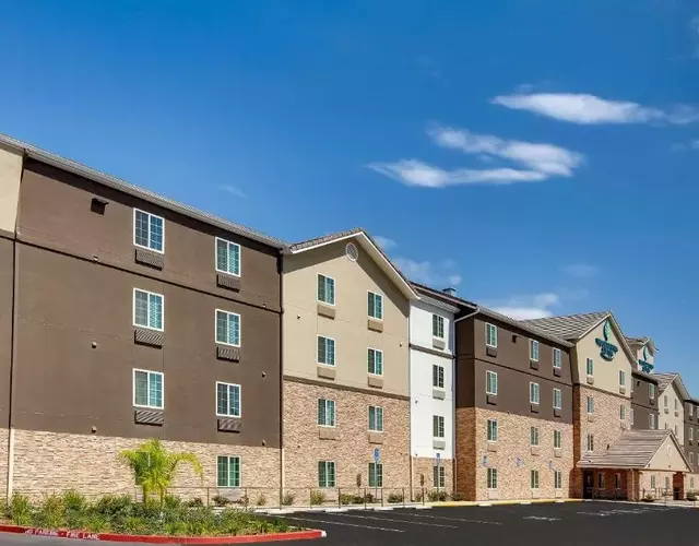 WoodSpring Suites Bakersfield East