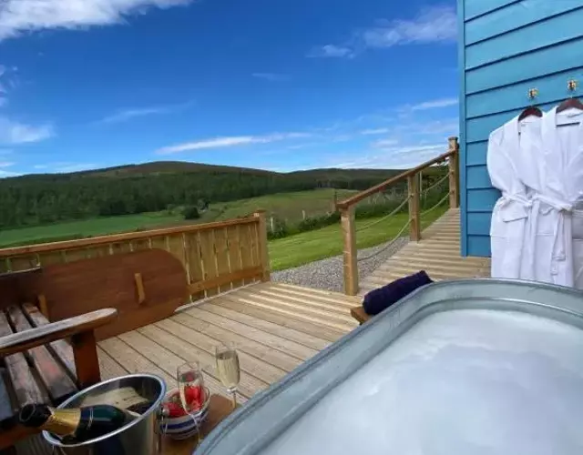 Ledmacoy Shepherds Huts