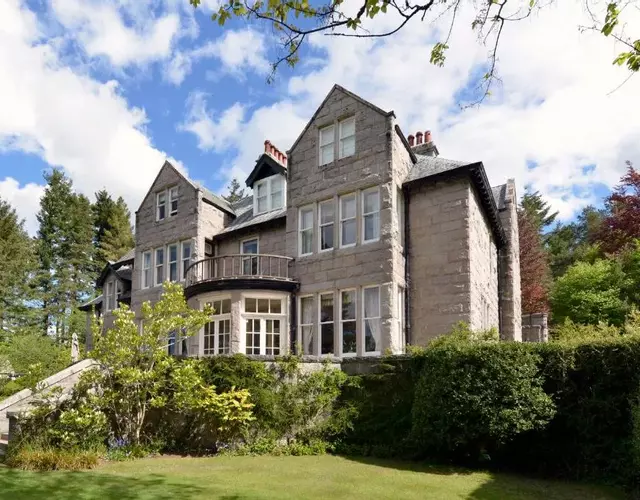 Lys-Na-Greyne Country House