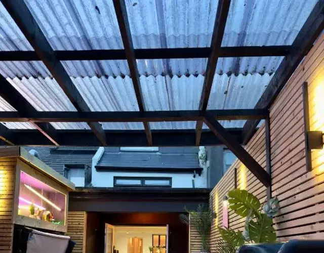 Stylish City Centre Hideaway & Private Hot Tub