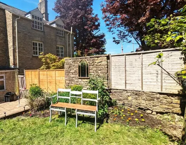 17th Century Borough Cottage 3 Bedroom Chipping Norton