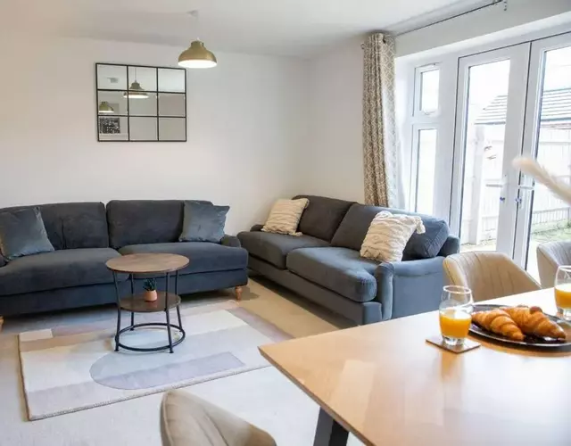 Bankside Stays Sleeps 8