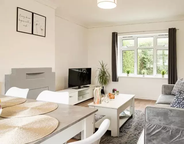 Spacious 5-Bedroom House in Banbury - Ideal for Families, Groups & Business Travelers