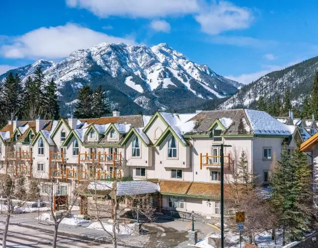 The Rundlestone Lodge