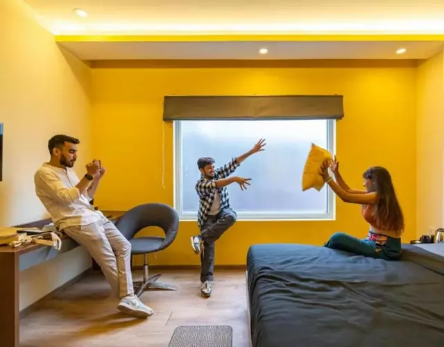The Hosteller Bangalore, Brigade Road