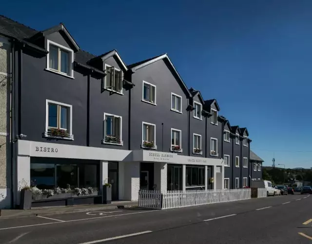 Schull Harbour Hotel & Leisure Centre