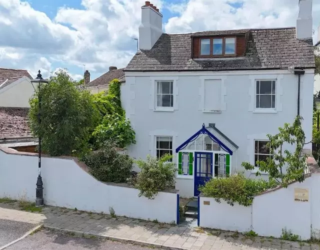 Devon, Sleeps 5, beaches, dog friendly, log burner