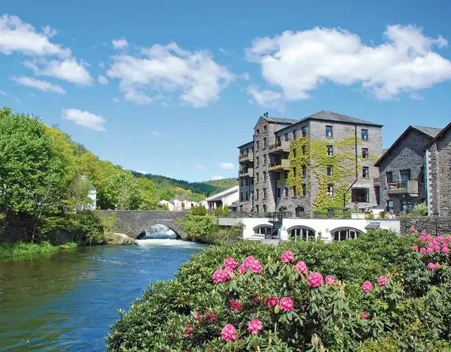 Whitewater Hotel & Spa