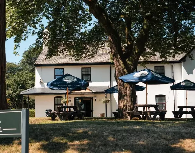 Coach & Horses Hotel