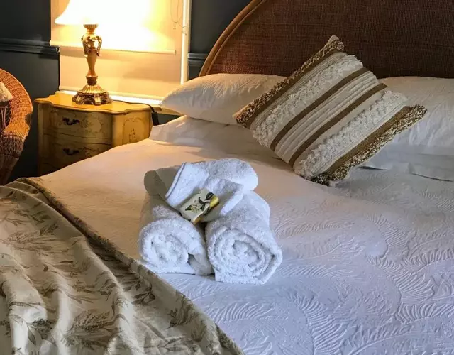 Hawk's Nest Bed & Breakfast