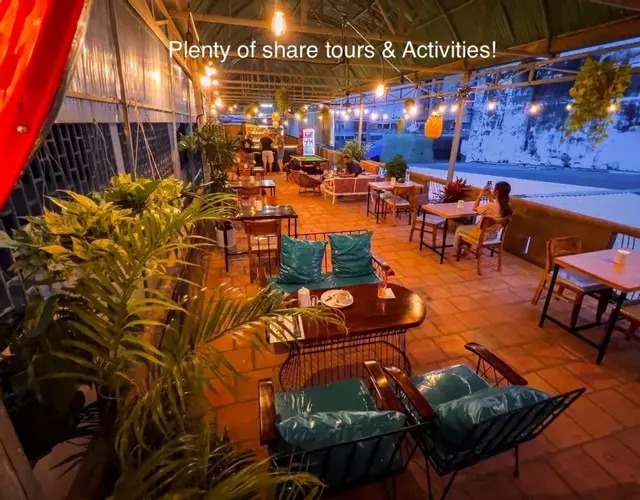 Social Backpacker Hostel & Rooftop Bar