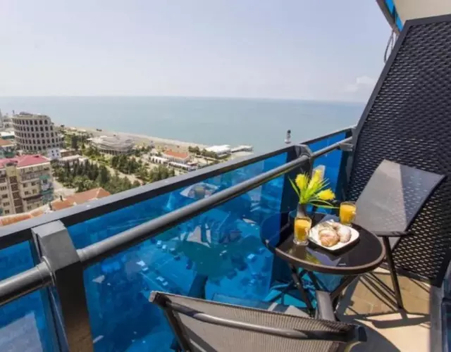 Deluxe Aparthotel In Orbi City