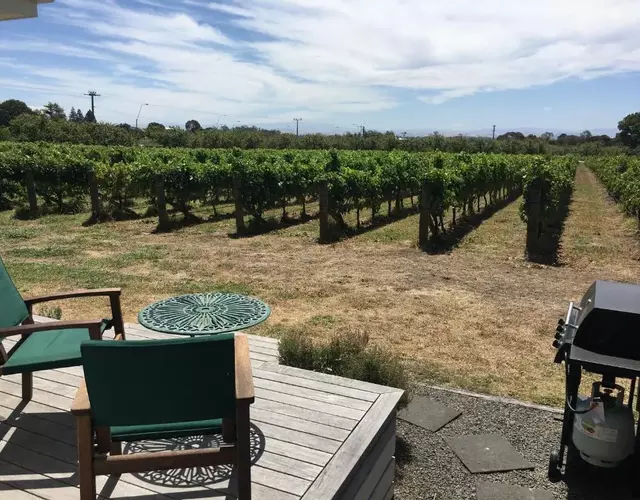 Tuki Vineyard Cottage
