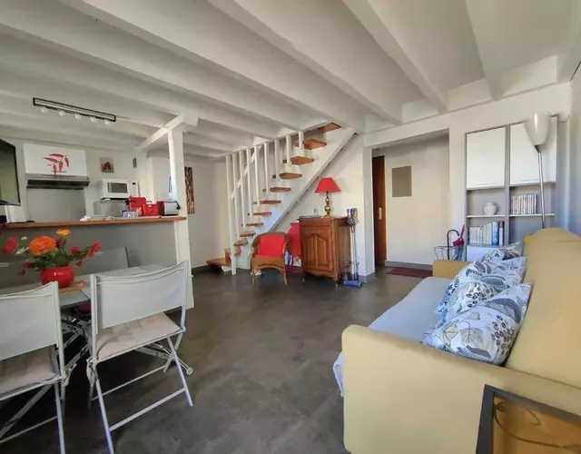 St Jean de Luz, APPT Dupplex2 pers à 100 mètre de la plage