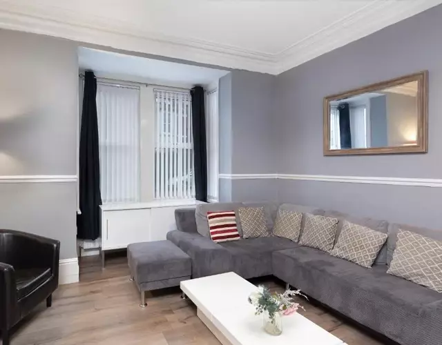 City Centre Large Luxury Rooms Free Parking