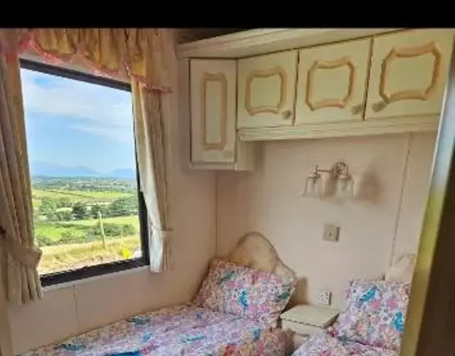 Gwel y mynydd Caravan