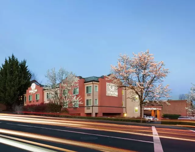 DoubleTree by Hilton Portland Tigard