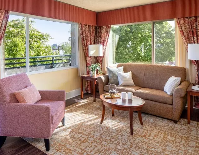 Park Lane Suites & Inn