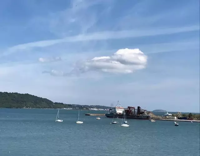 Spectacular 4 Bedroom Sea View Residential Home