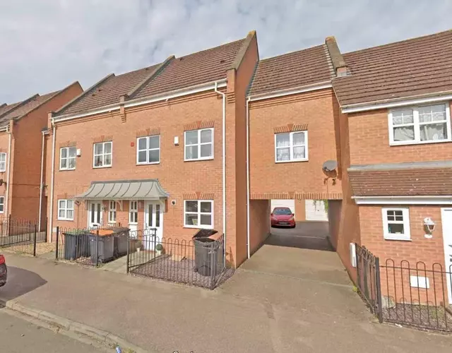 Miller House in Great location - Sleeps 14! Perfect for contractors